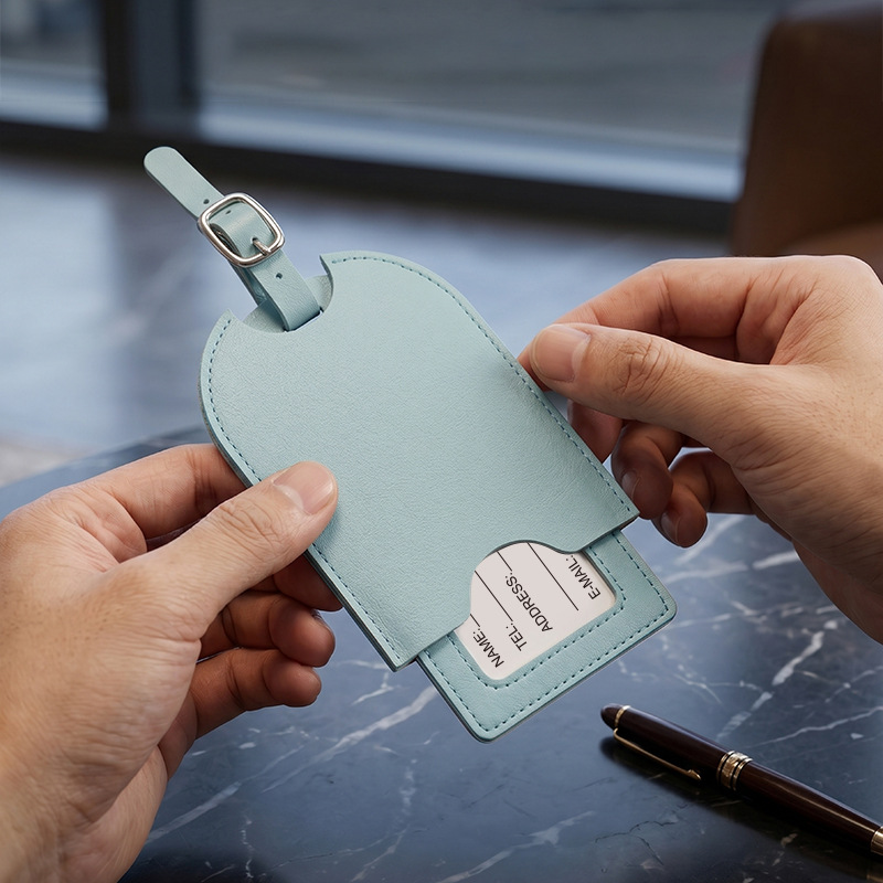 Etiqueta de Bagagem Unissex em - Men Accessories Name avaliação e preço